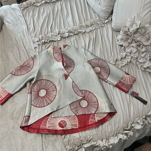 IC COLLECTION Red and White Patterned Blouse